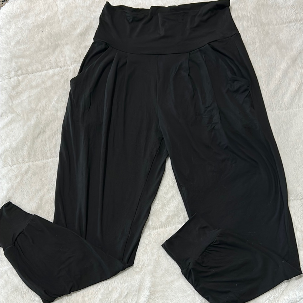 HALARA Black Track Pants with Relaxed Fit